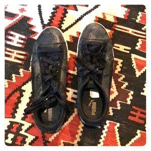 PUMA WOMENS PLATFORM SNEAKERS IN SNAKE